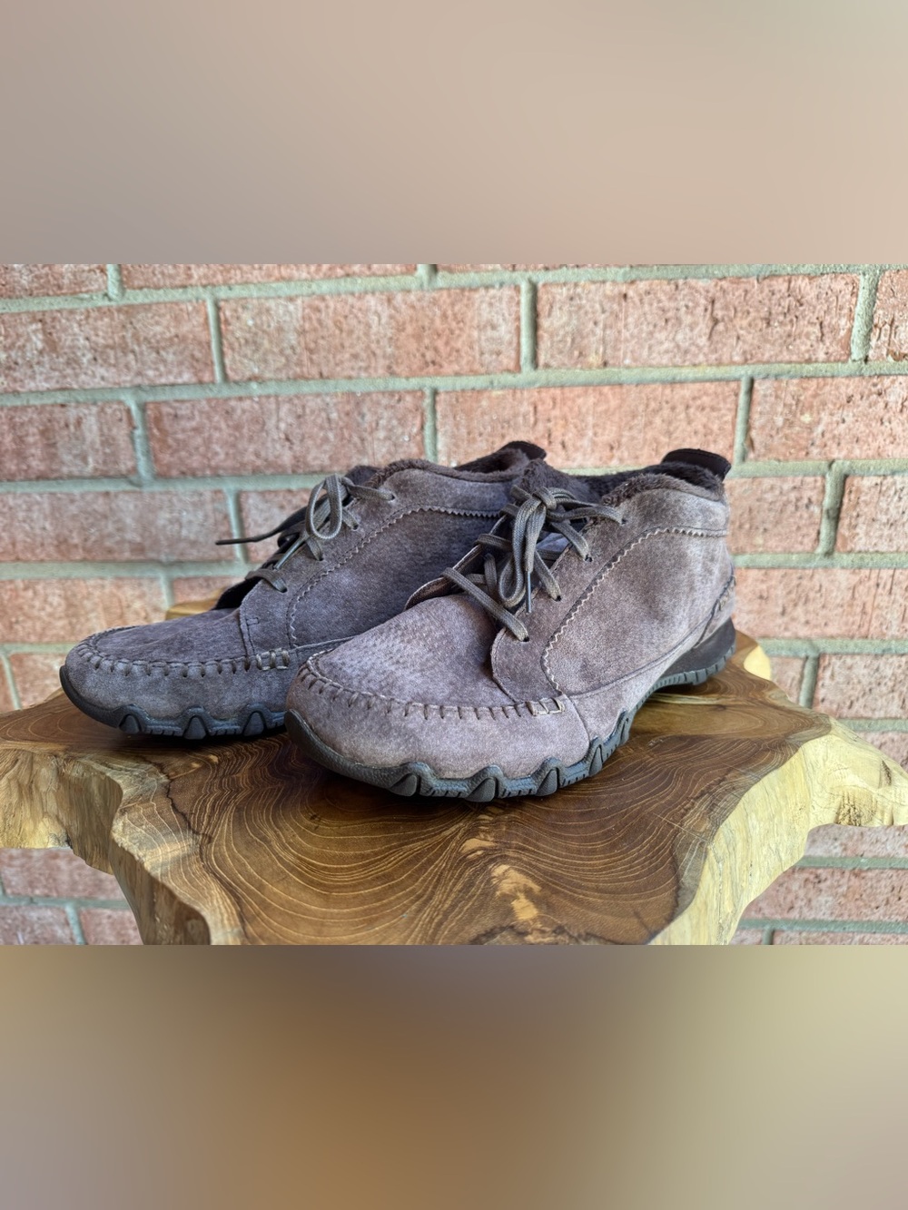 Women's Suede Lace-Up Winter Boots in Taupe